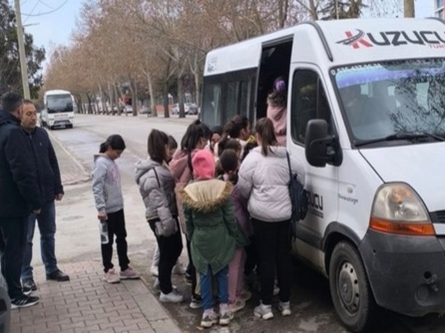Kuzucu Turizm — araç ve yolculuk fotoğrafı 14